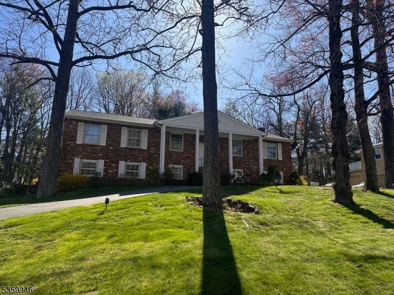 Property Photo: 6 Persimmon Way NJ 07081