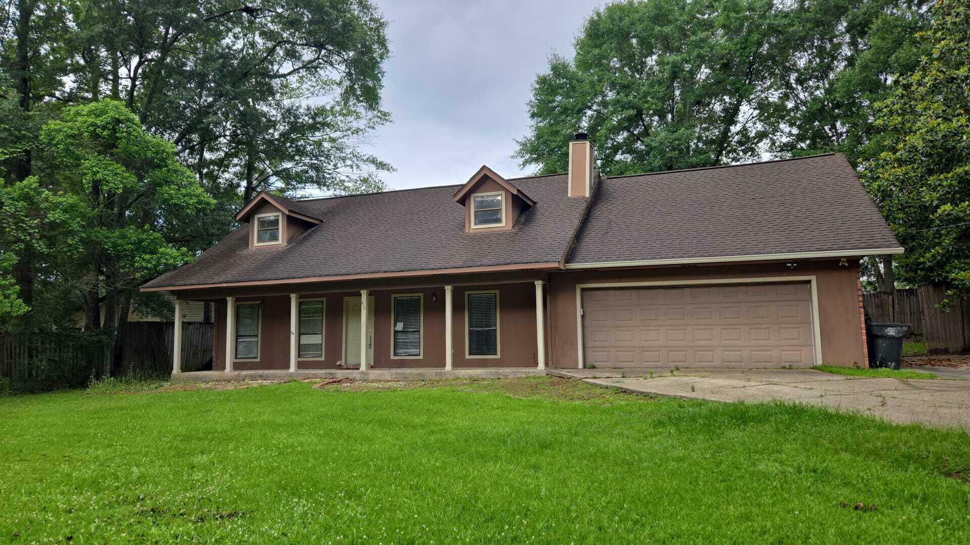 411 Whispering Pines Dr.  Hattiesburg MS 39402 photo
