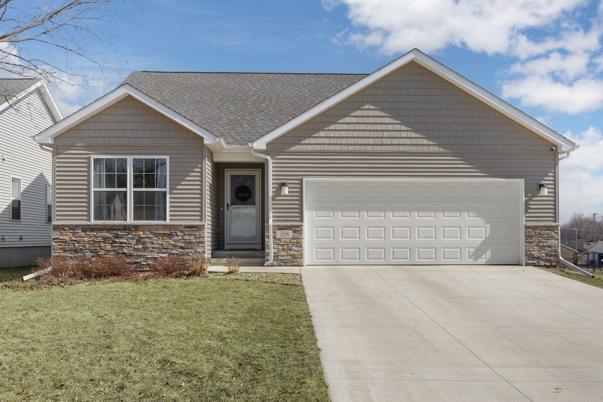 Property Photo: 508 SE 5th Avenue IA 50644