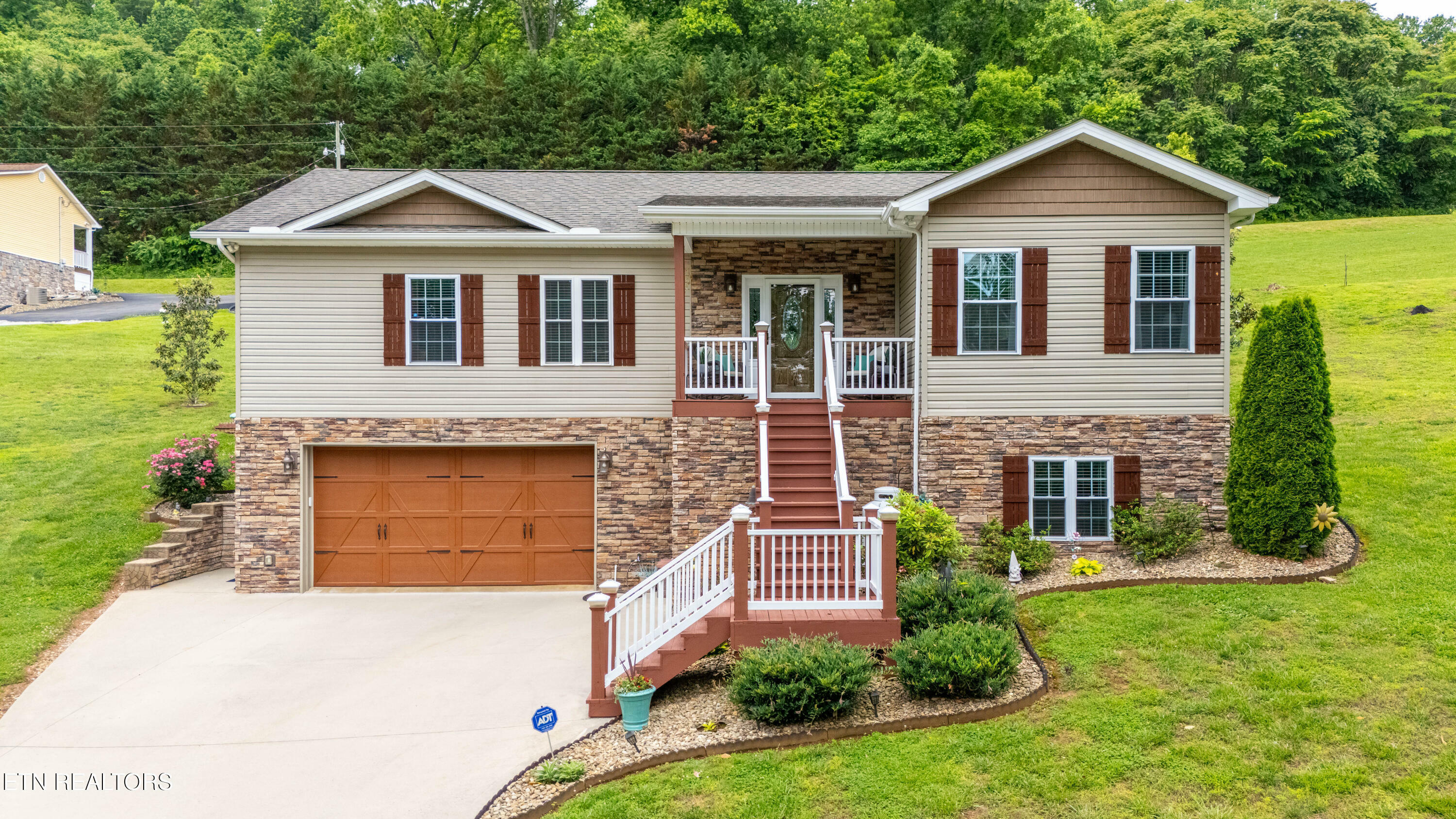 180 Owens Drive  Rocky Top TN 37769 photo