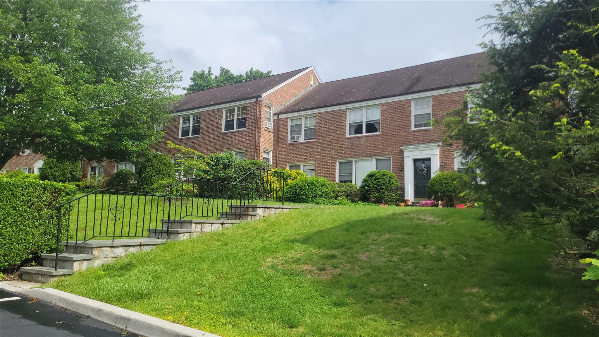 Property Photo: 109 N Broadway M12 NY 10603