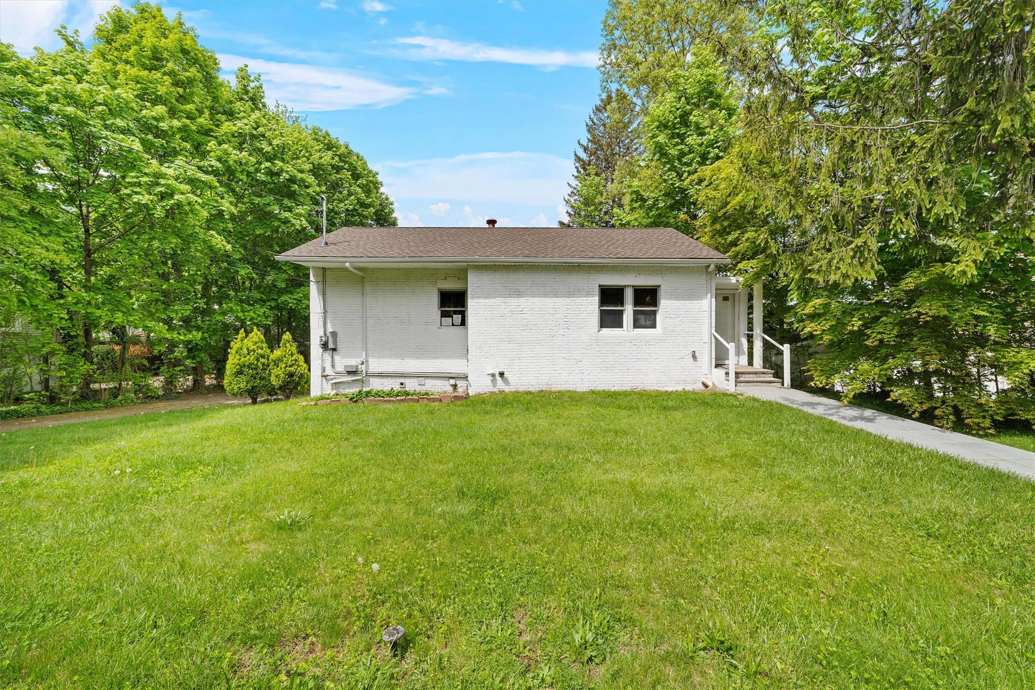 Property Photo: 16 S Lawrence Avenue NY 10523
