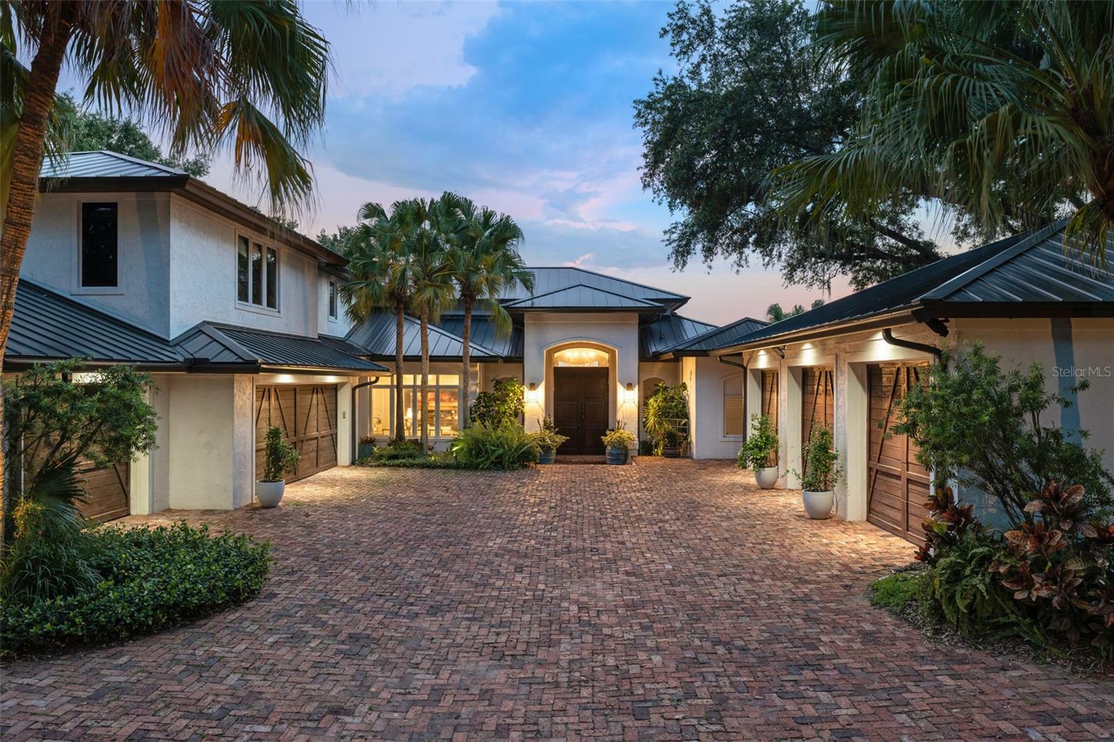Property Photo: 9724 Chestnut Ridge Dr FL 34786