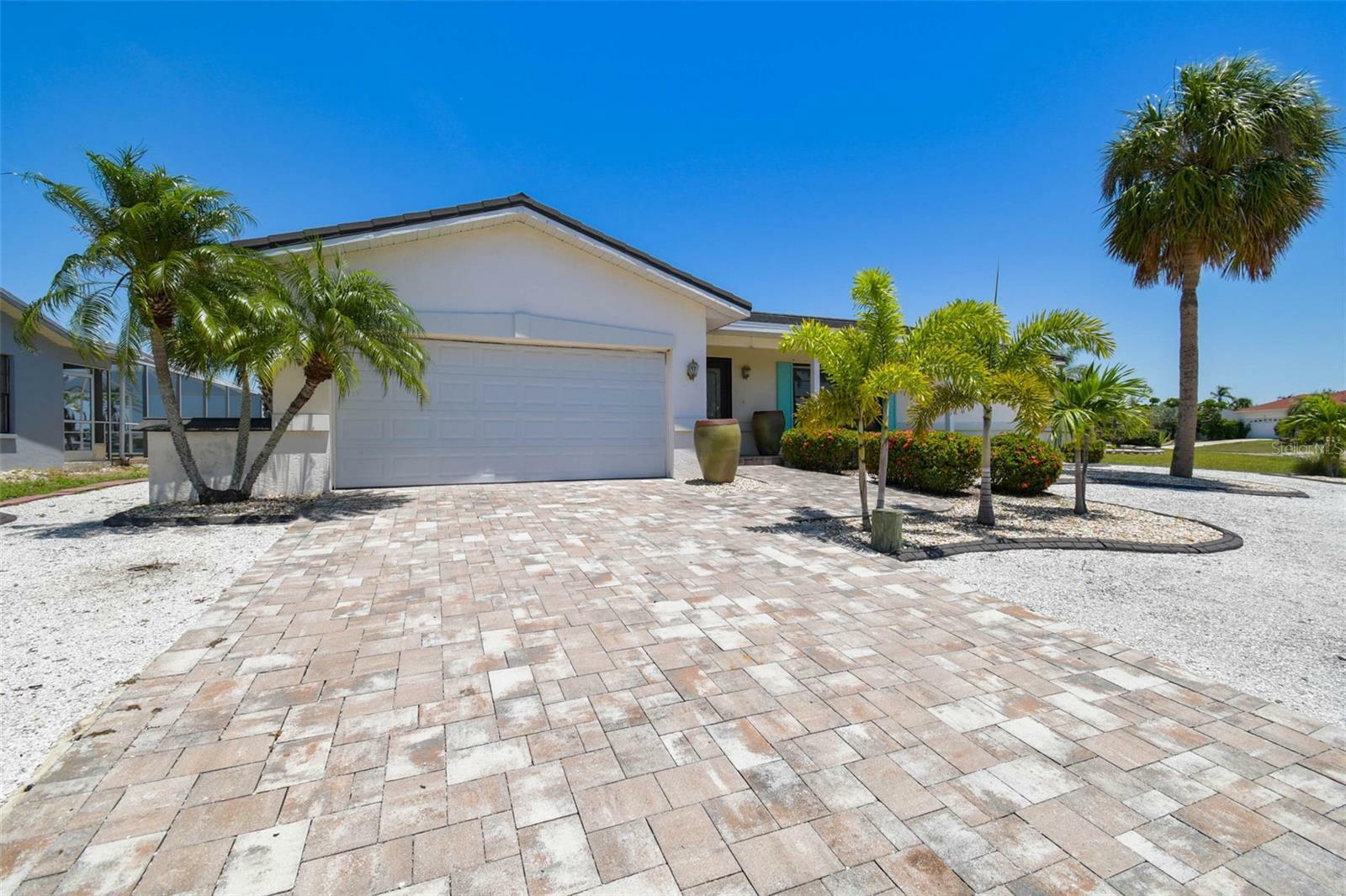 Property Photo:  6322 Cocoa Lane  FL 33572 