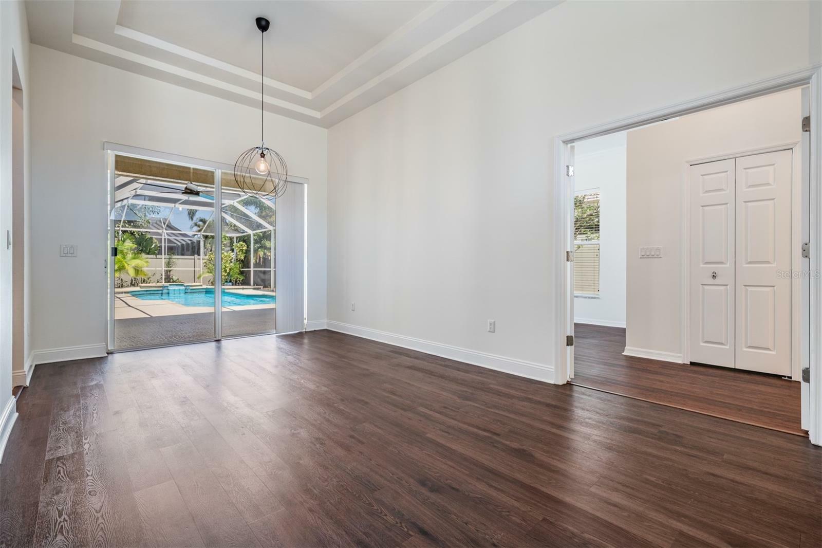 Property Photo: 12421 Seabrook Drive FL 33626