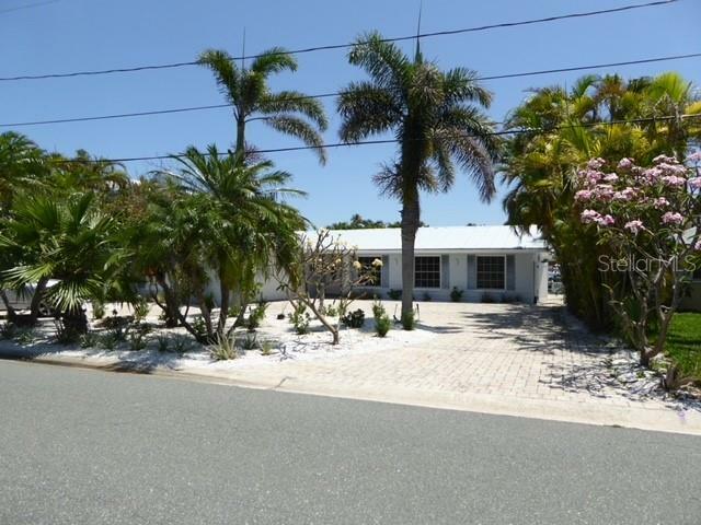 Property Photo: 12055 4th Street E FL 33706
