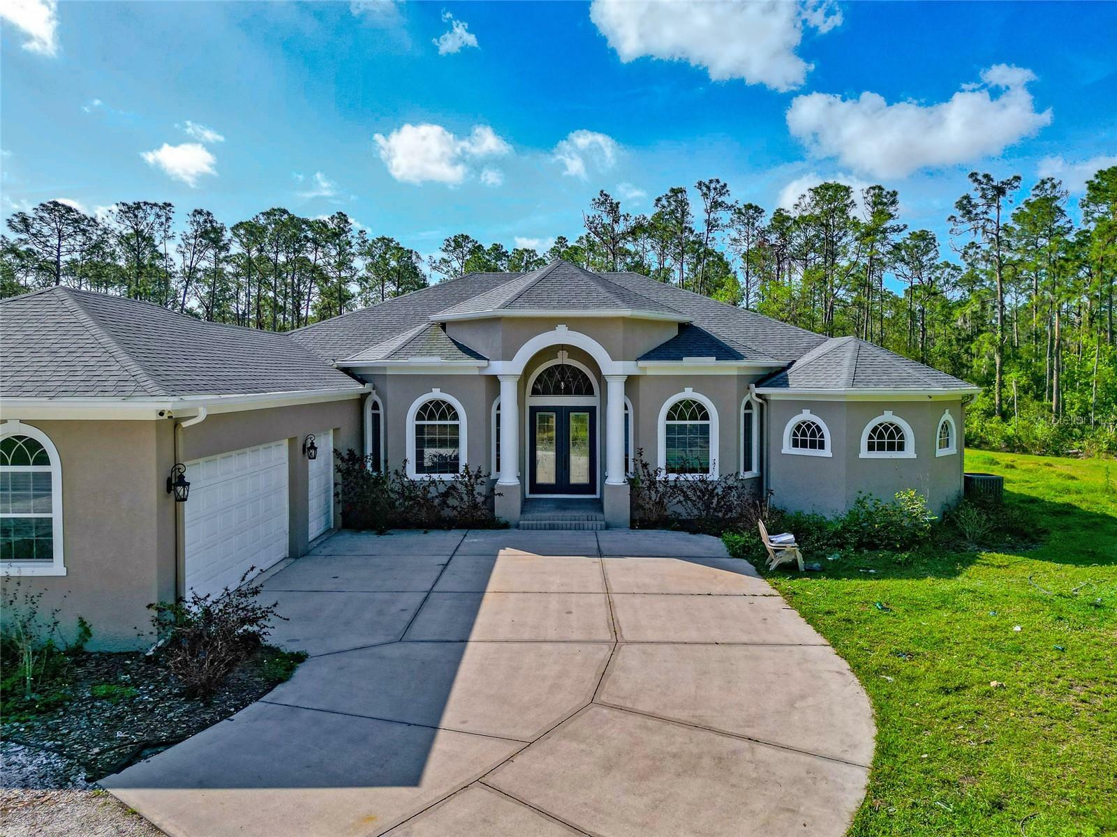 Property Photo: 6407 213th Street E FL 34211