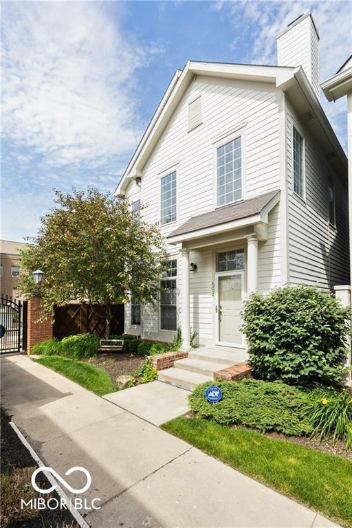 654 N Senate Avenue  Indianapolis IN 46202 photo