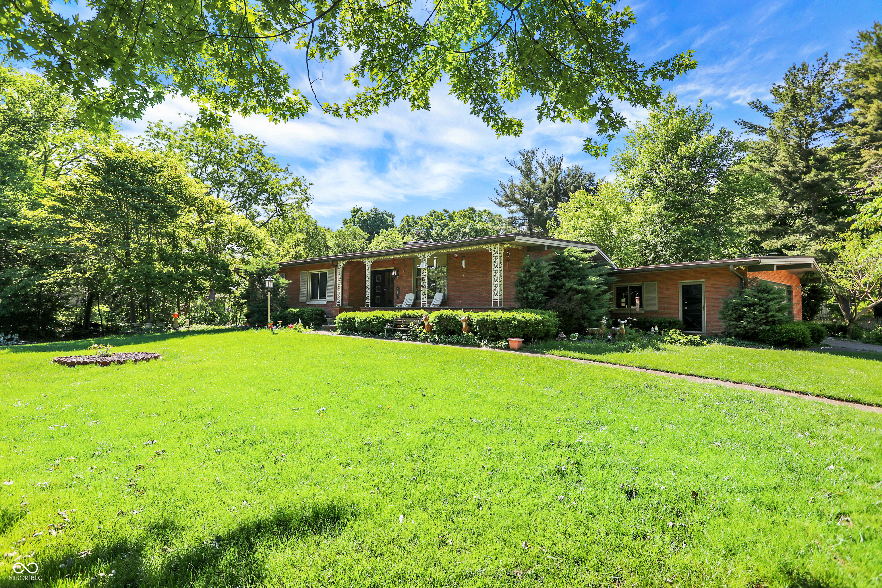 Property Photo: 415 Woodhill Drive IN 46227
