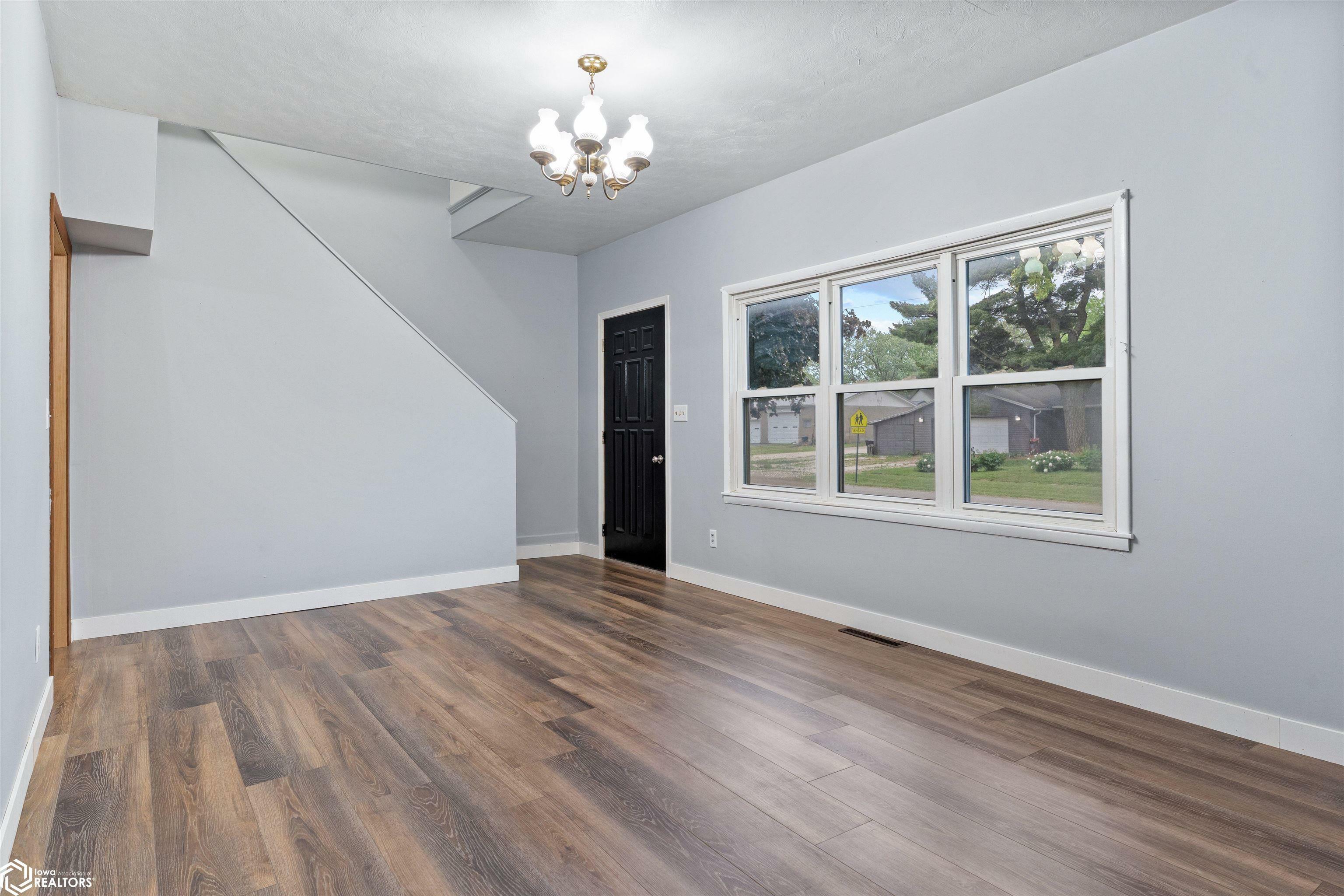 Property Photo: 201 N Wilmering Street IA 52640