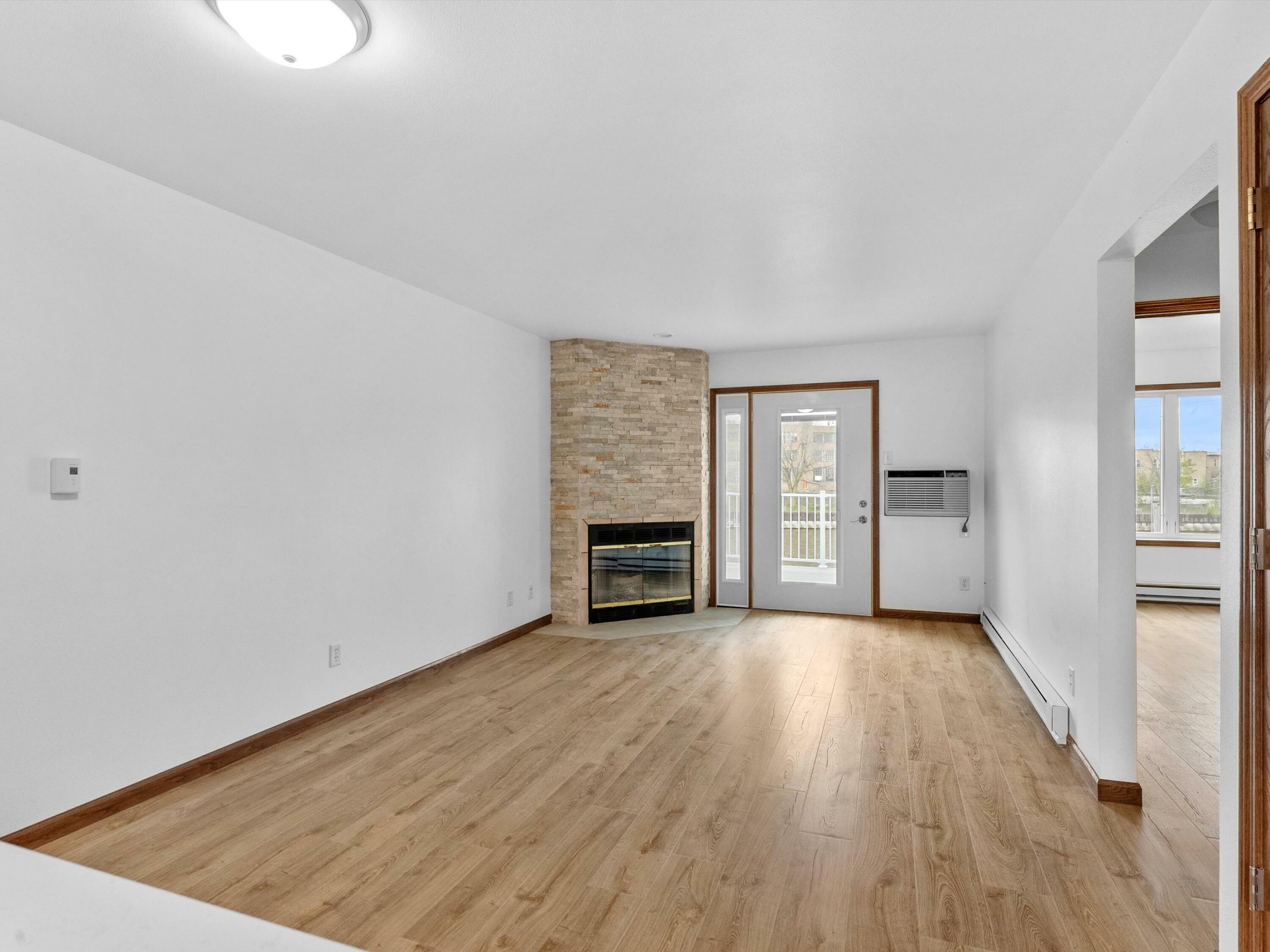 Property Photo: 1609 16th St D WI 54241
