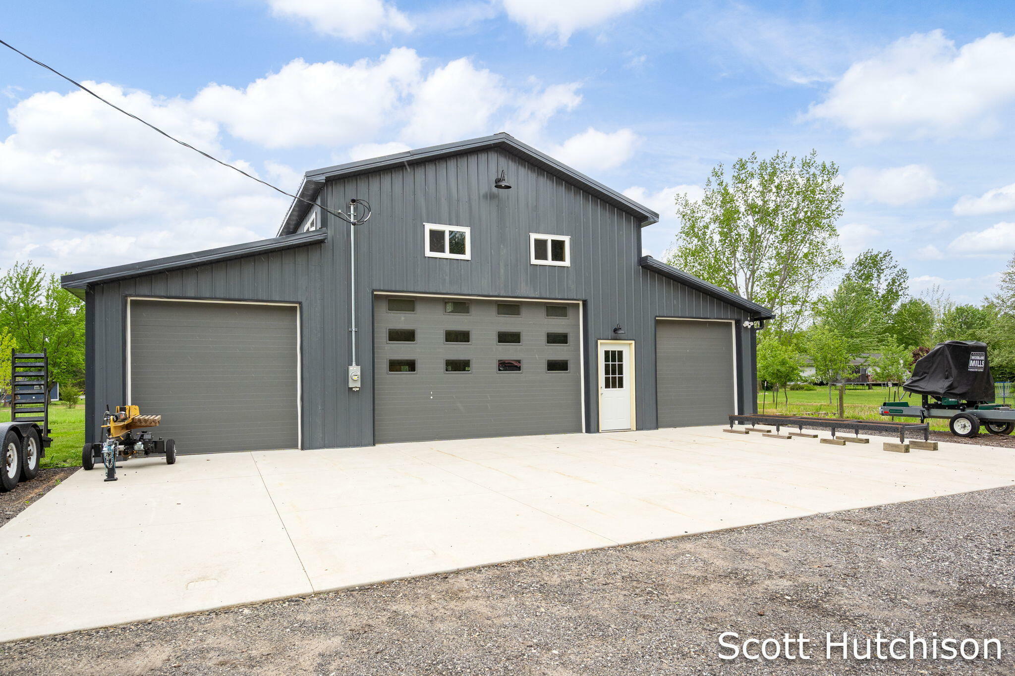 Property Photo: 9953 10 Mile Road NE MI 49341