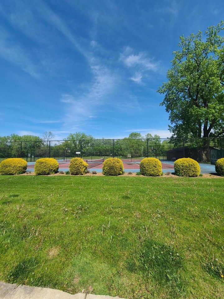 Property Photo: 500 Park Avenue 537 IL 60409