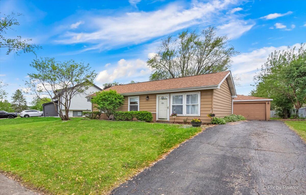 Property Photo:  228 Davis Lane  IL 60440 