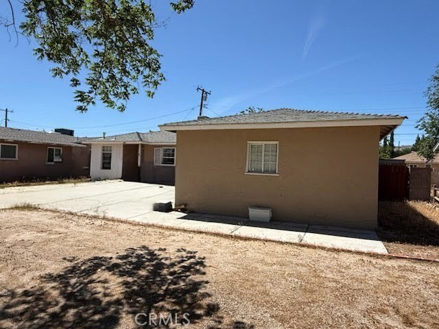 Property Photo:  438 E Avenue R5  CA 93550 
