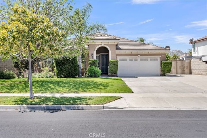 Property Photo:  16569 Sugar Lane  CA 92337 