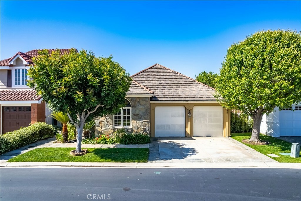 Property Photo: 19371 Woodlands Drive CA 92648
