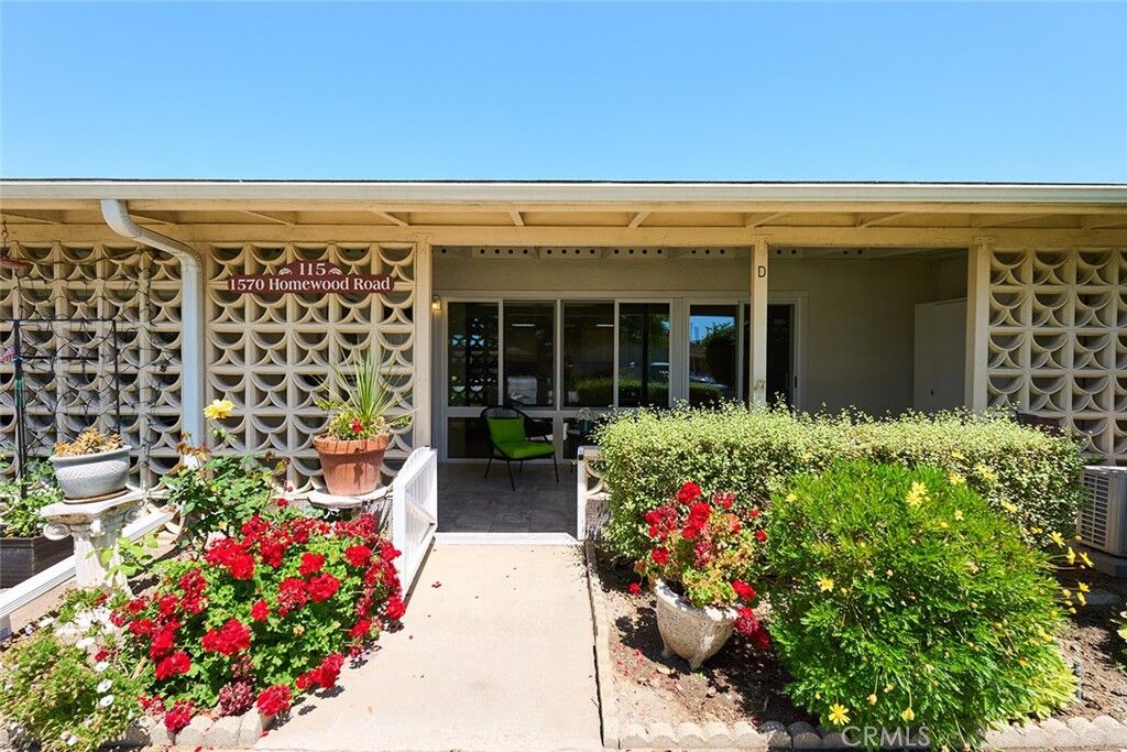 Property Photo:  1570 Homewood 115D  CA 90740 