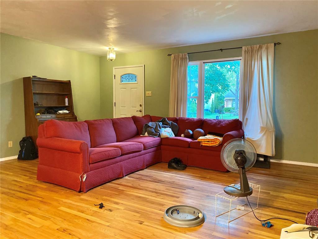 Property Photo: 1465 Burning Tree Drive MO 63033