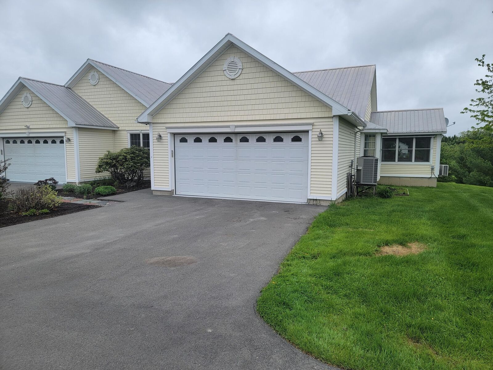 Property Photo:  239 Pierce Road 2B  ME 04412 