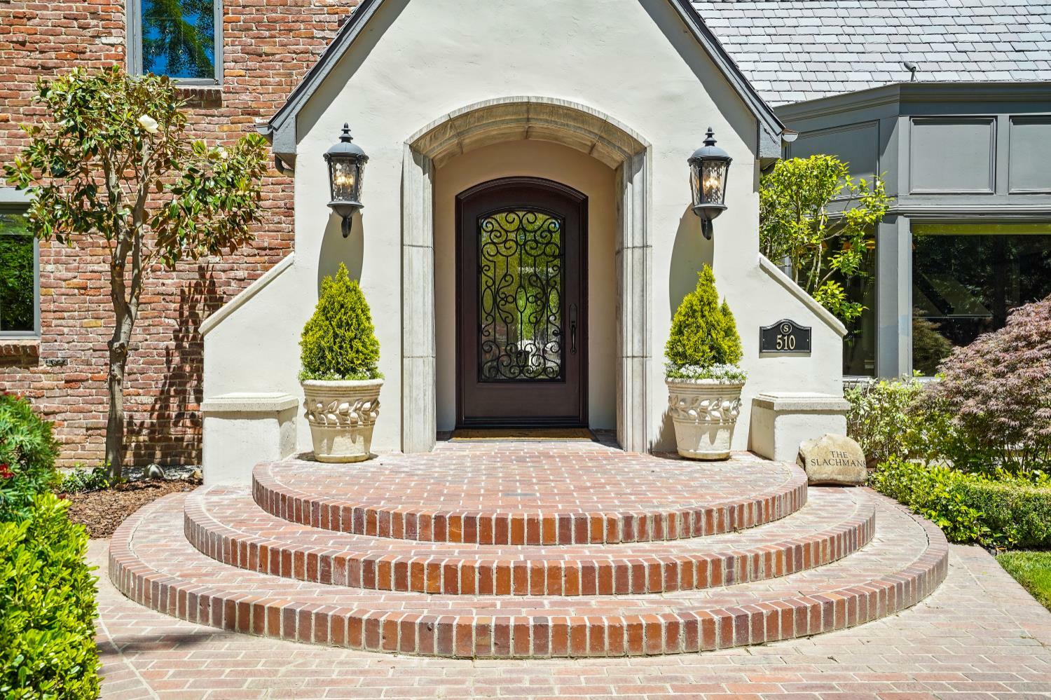 Property Photo: 510 Knightsbridge Lane CA 95864