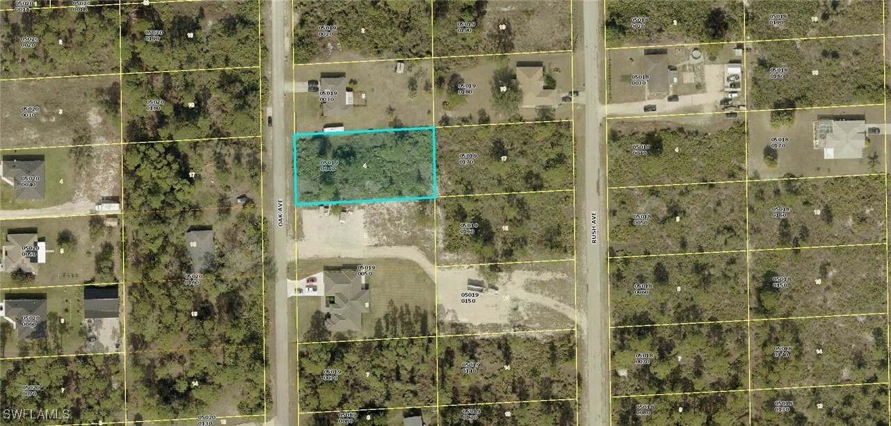Property Photo: 1608 Oak Avenue FL 33972