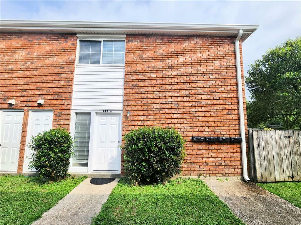 Property Photo:  221 Melvyn Drive A  LA 70037 
