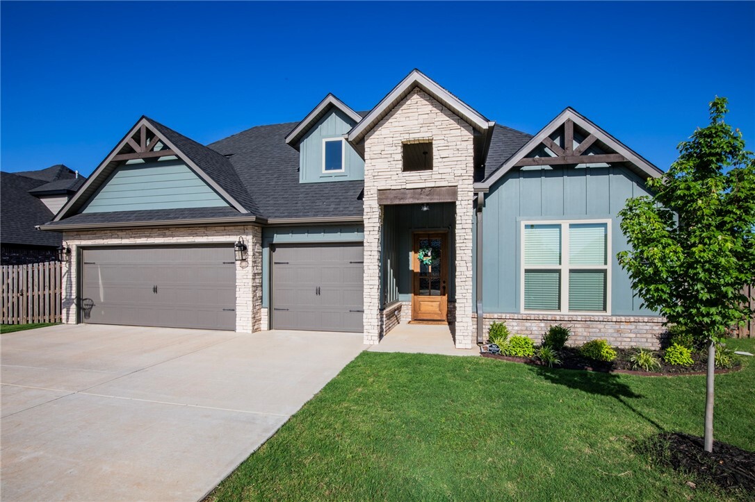 Property Photo: 2005 Bergman Road AR 72751