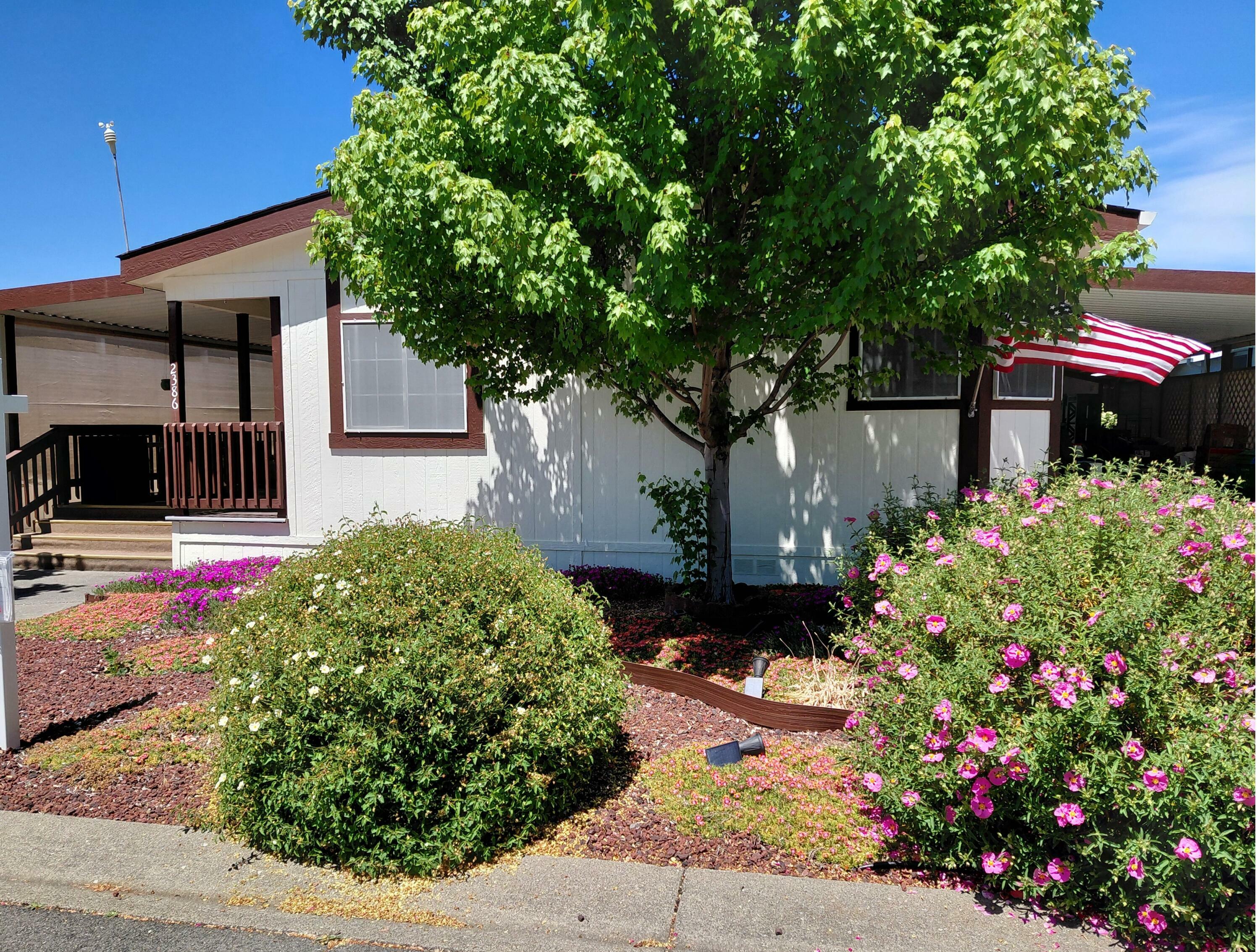 Property Photo: 2386 Sasha Court OR 97527