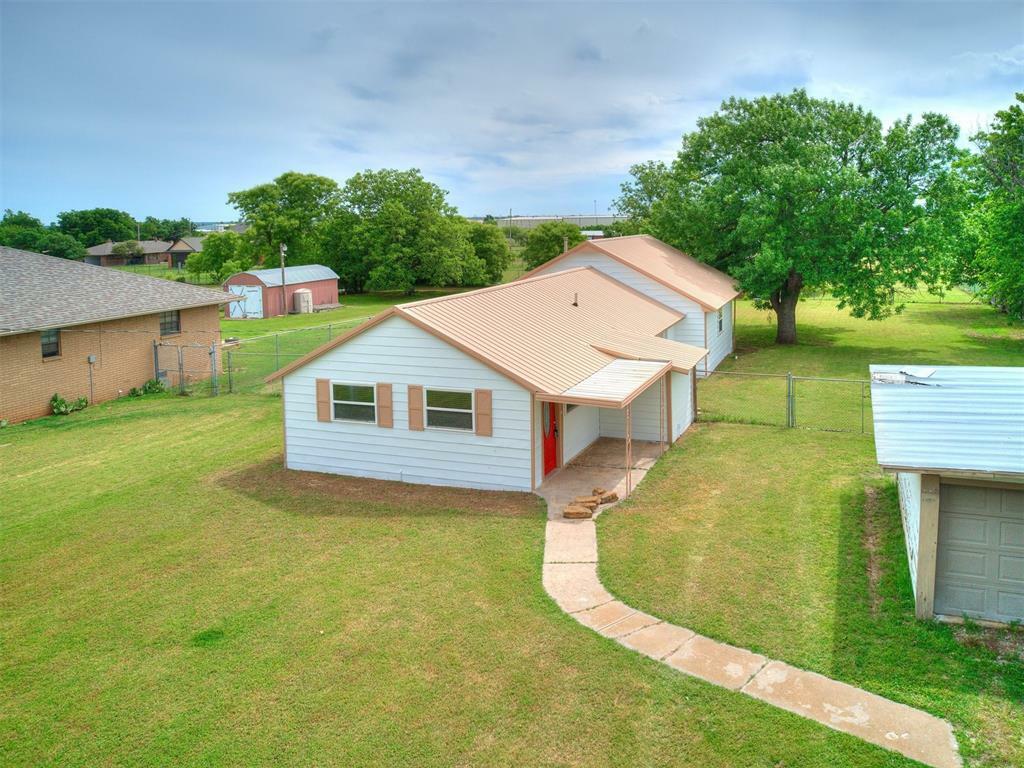 Property Photo: 2819 S Choctaw Avenue OK 73036