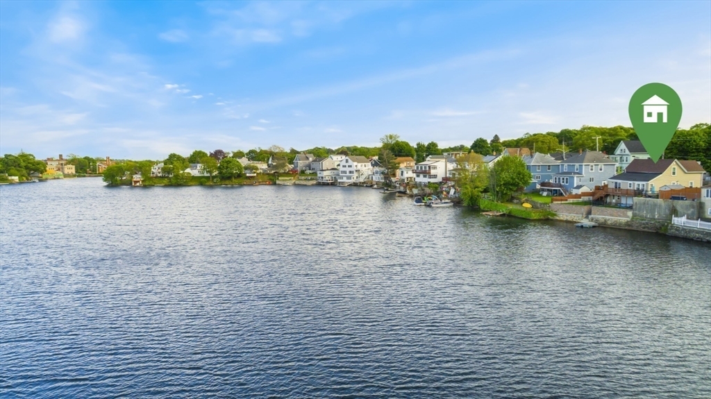 Property Photo:  121 Lynnfield St  MA 01904 
