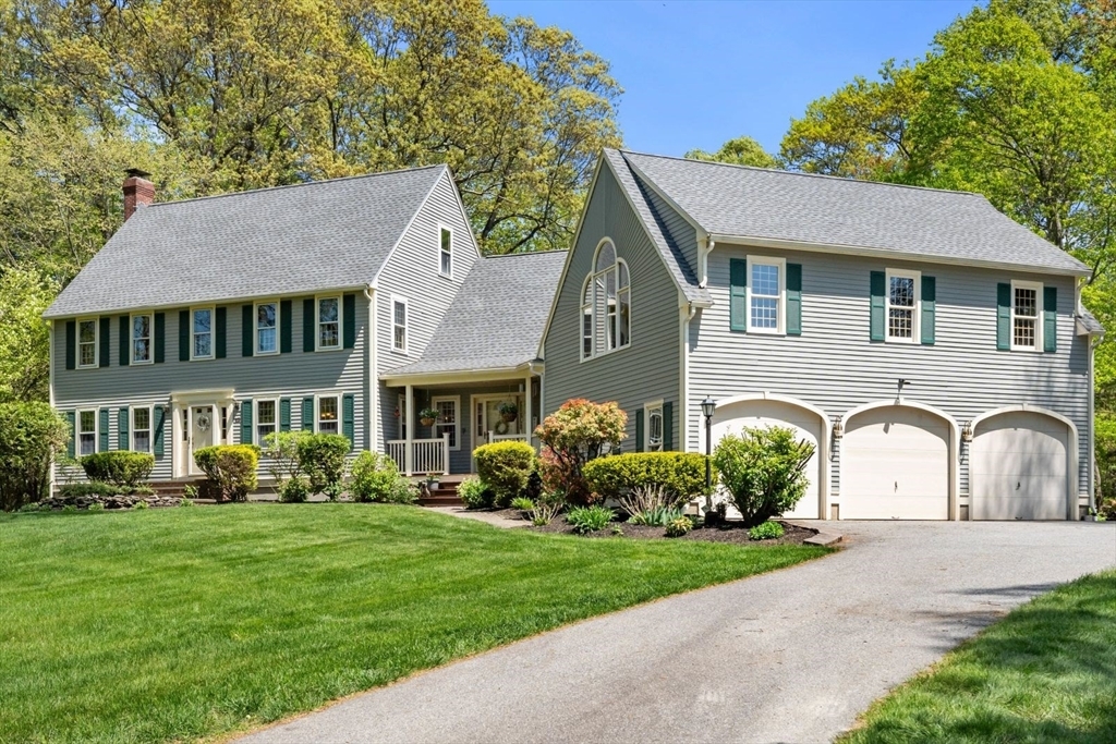 13 Lisa Ln  Georgetown MA 01833 photo
