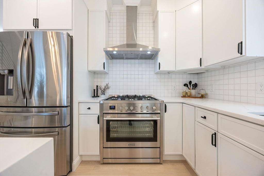 Property Photo: 46 Western Ave 2 MA 01906