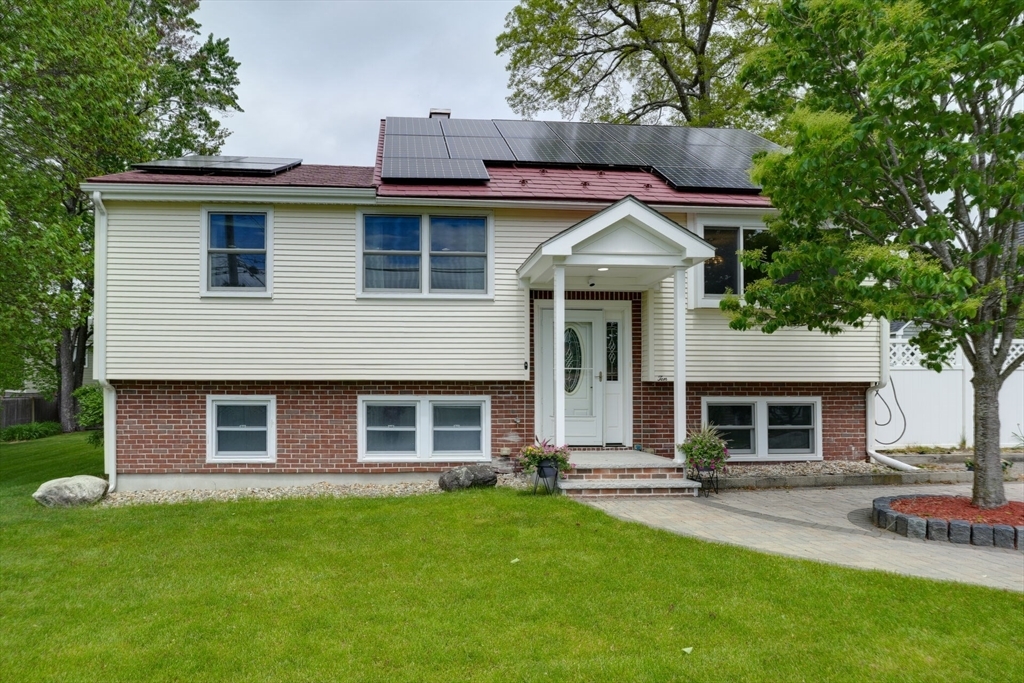 10 Rahway Rd  Burlington MA 01803 photo
