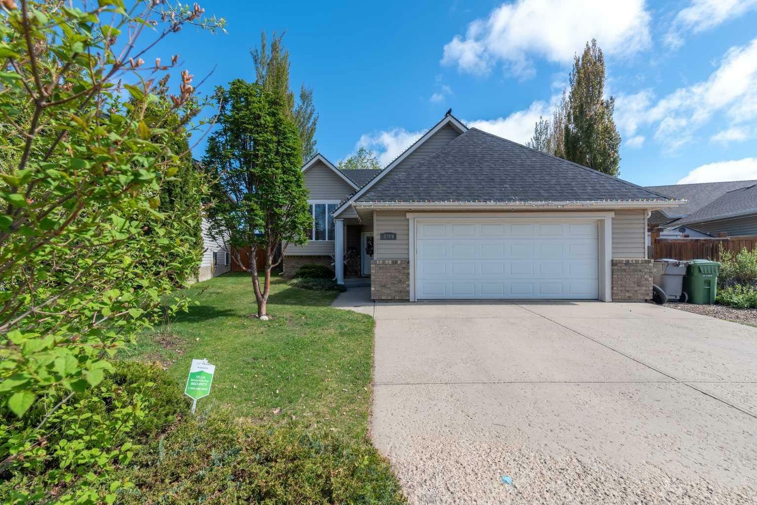 Property Photo: 2319 52 Avenue AB T9V 2R5