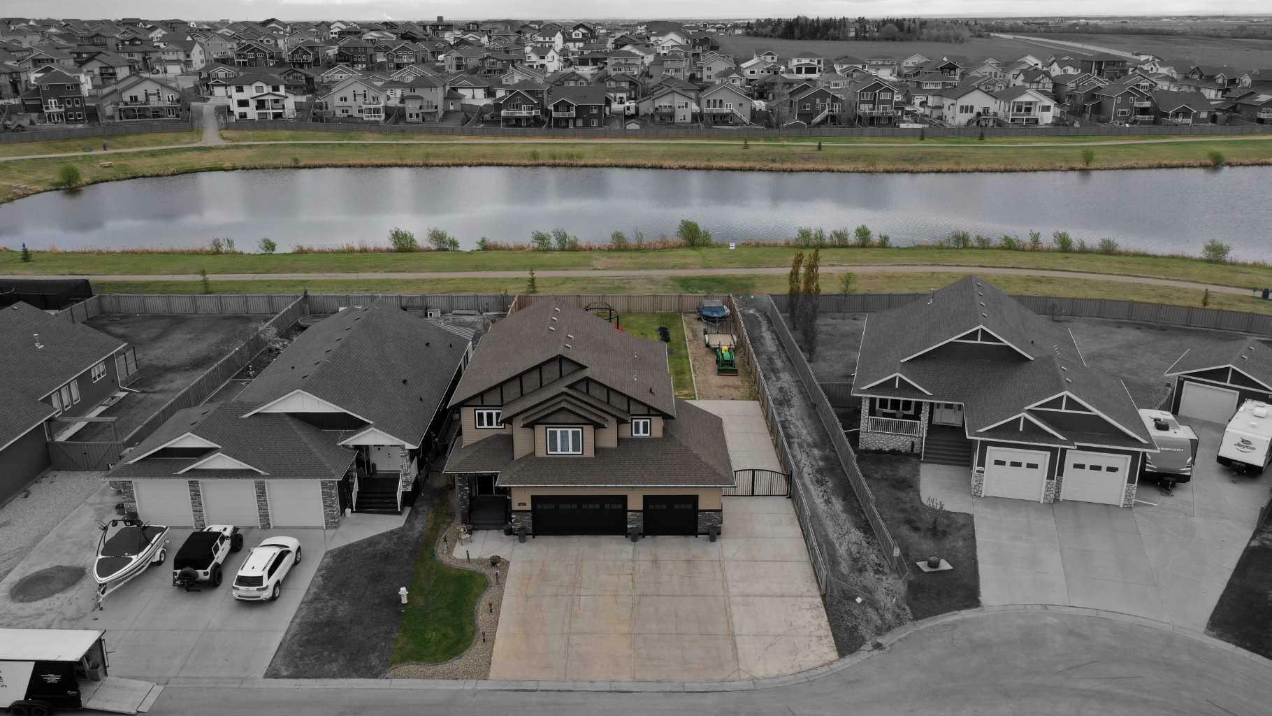 Property Photo: 10633 154A Avenue AB T8X 0J5