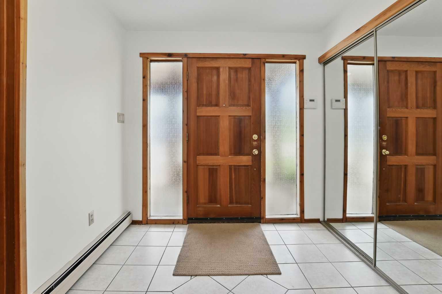 Property Photo: 15 Opal Avenue AB T4P 1S9