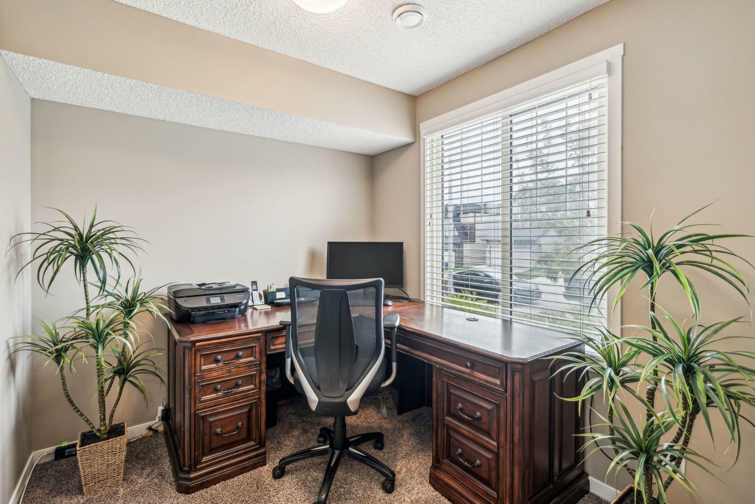 Property Photo: 85 Nolanlake Cove NW AB T3R 0Z7