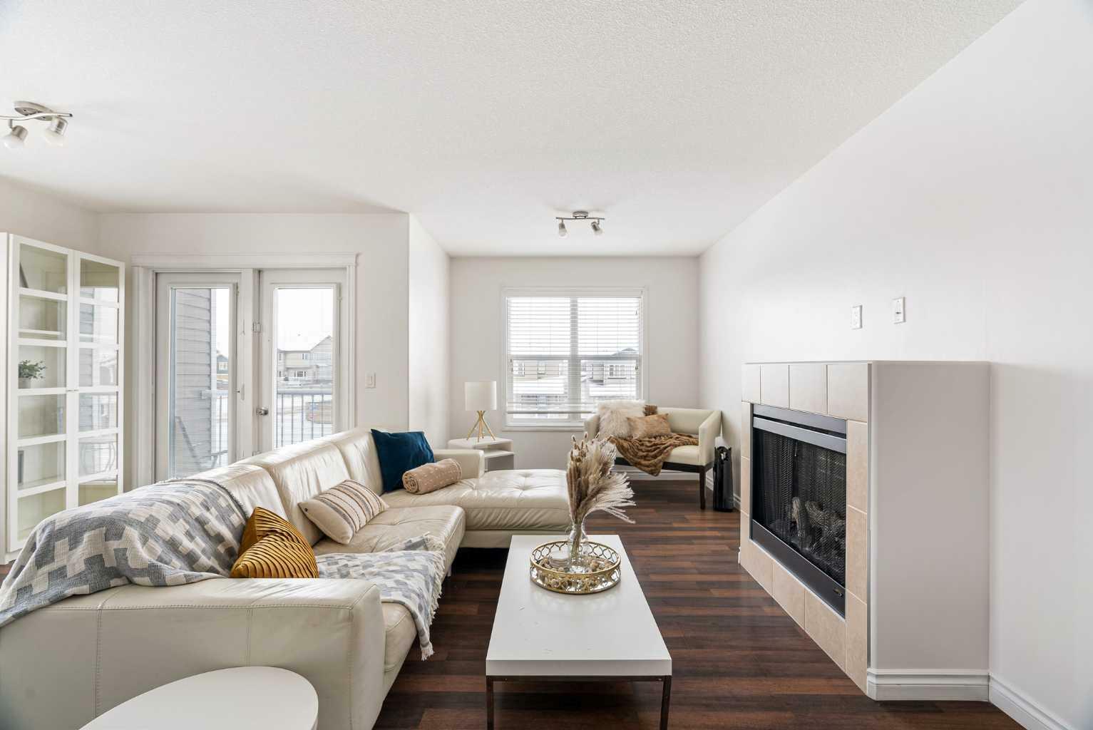 Photo de la propriété: 180 Riverstone Ridge 46 AB T9K 0V6