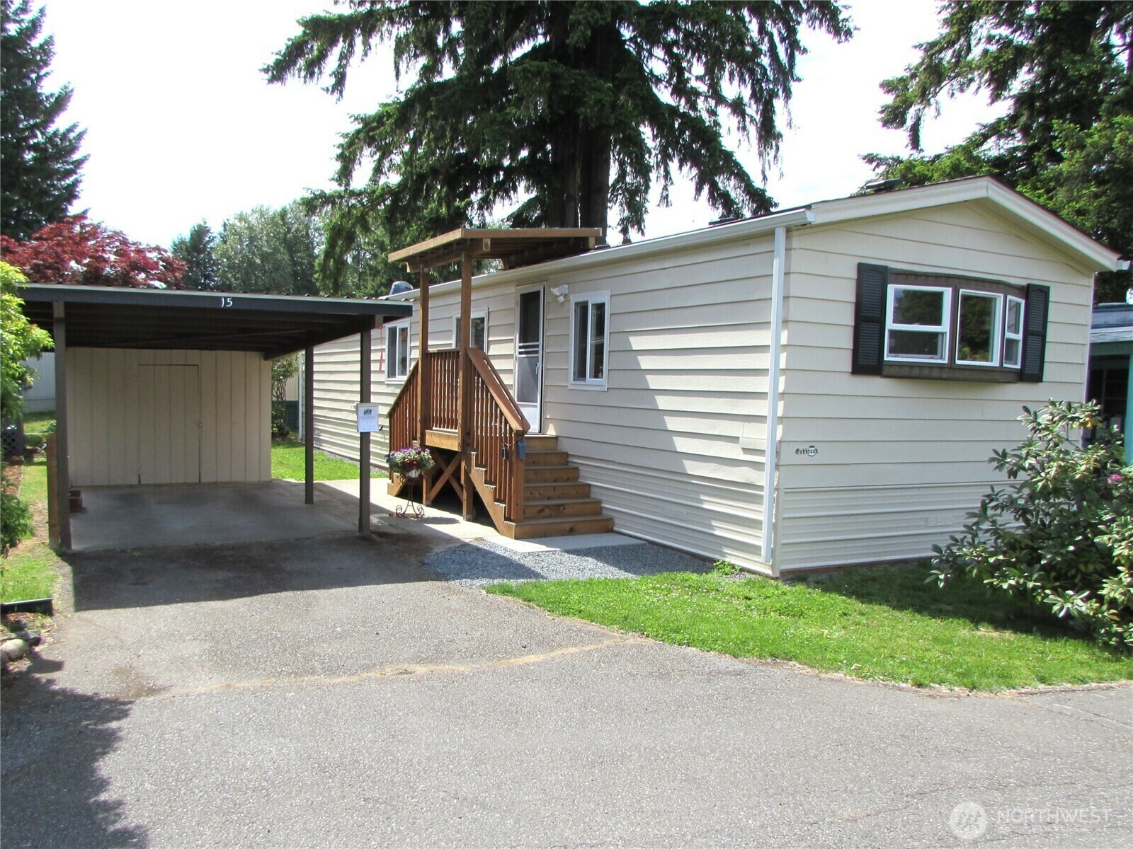 Property Photo: 11424 36th Drive NE Sp 15 WA 98271