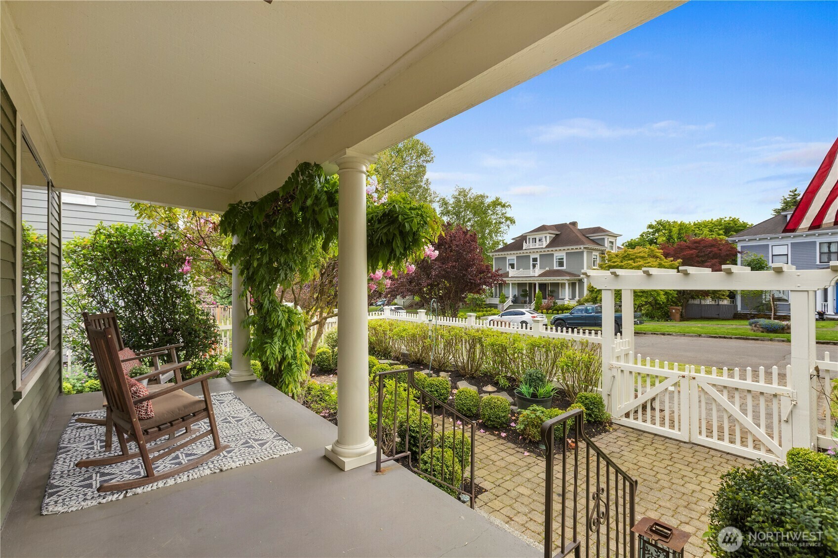 Property Photo: 615 N Ainsworth Avenue WA 98403