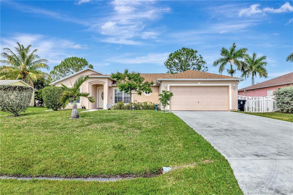Property Photo: 2162 SW Burlington Street FL 34984