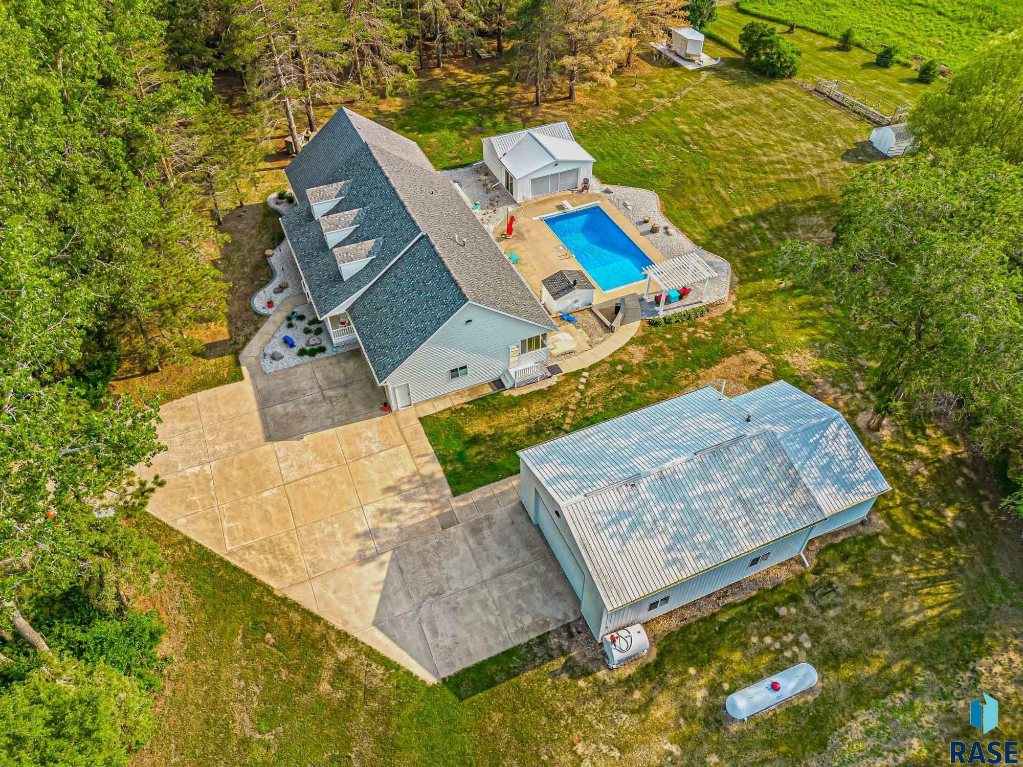 Property Photo: 24105 461st Ave SD 57016