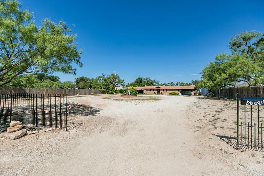 Property Photo: 2458 Fishermans Rd TX 76904