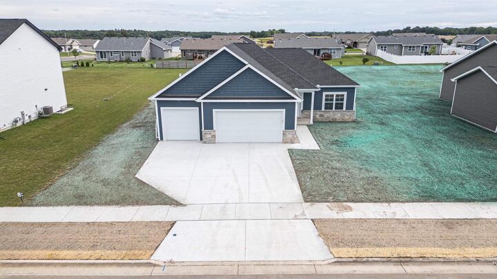 Property Photo:  119 East Evergreen Lane  WI 53563 