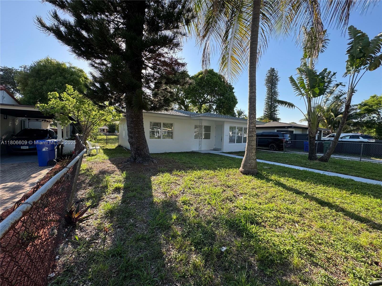 1229 NW 7th Ave  Fort Lauderdale FL 33311 photo