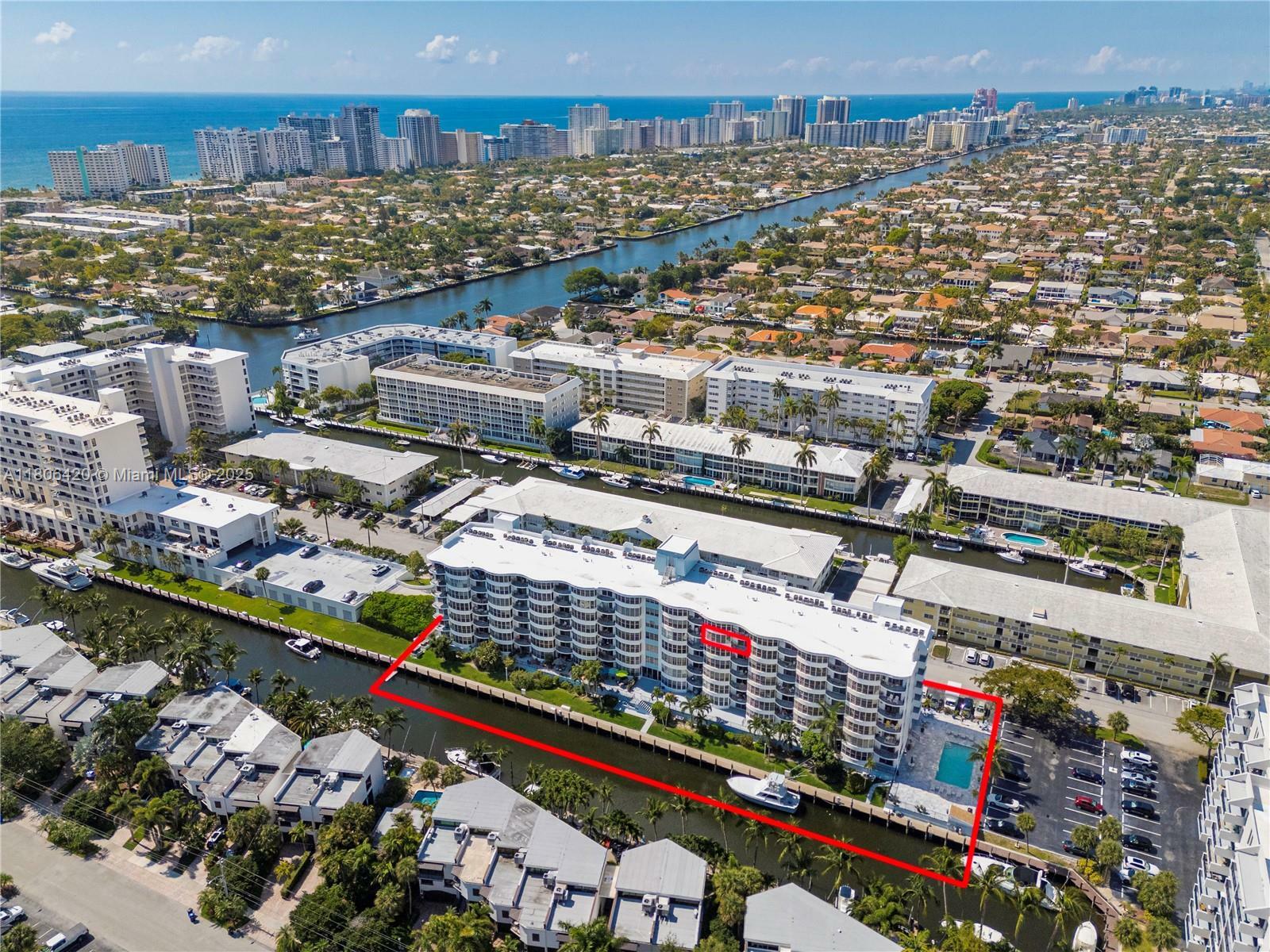 Property Photo: 3051 NE 48th St 604 FL 33308