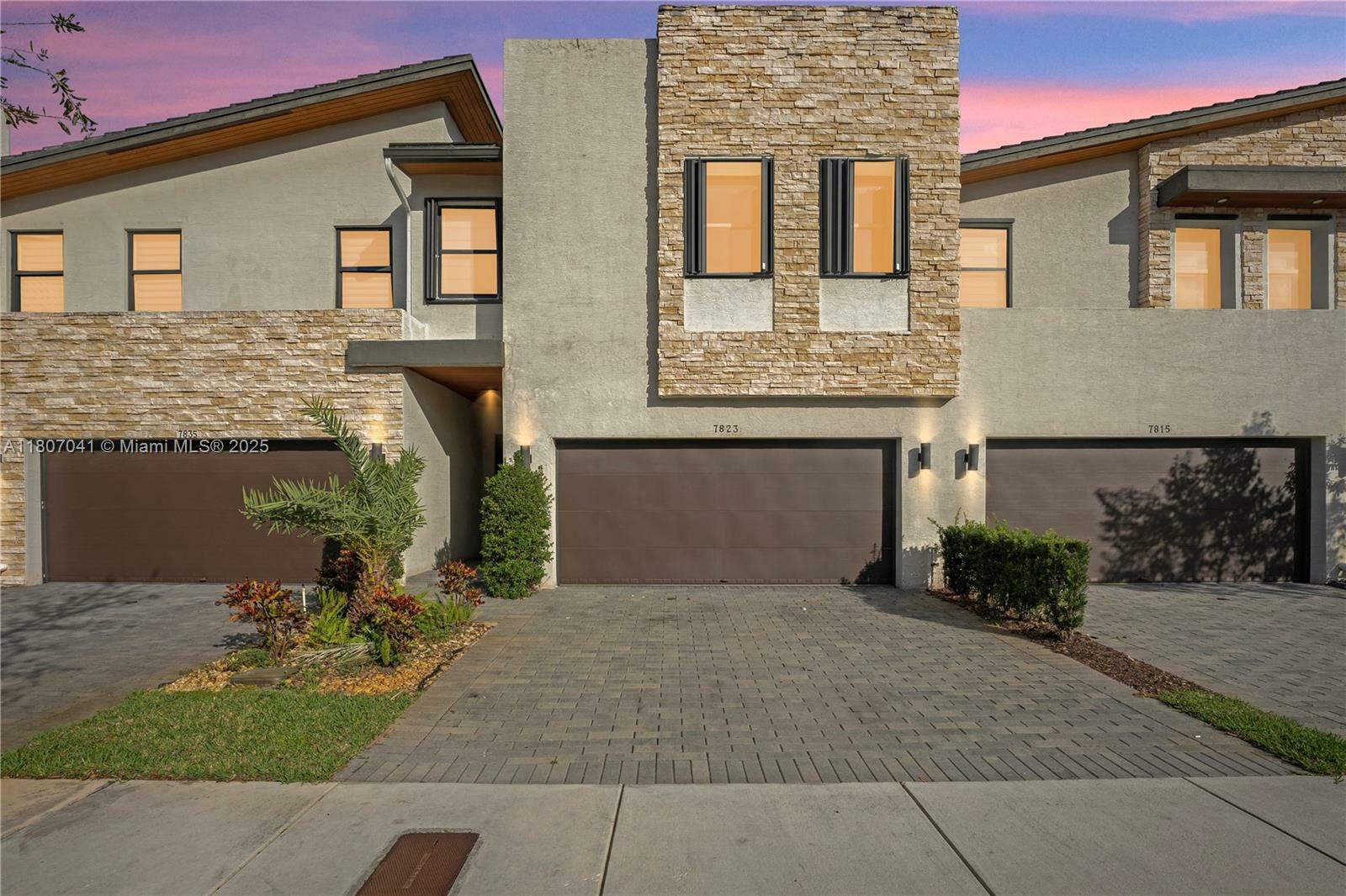 7823 NW 105th Ave  Doral FL 33178 photo
