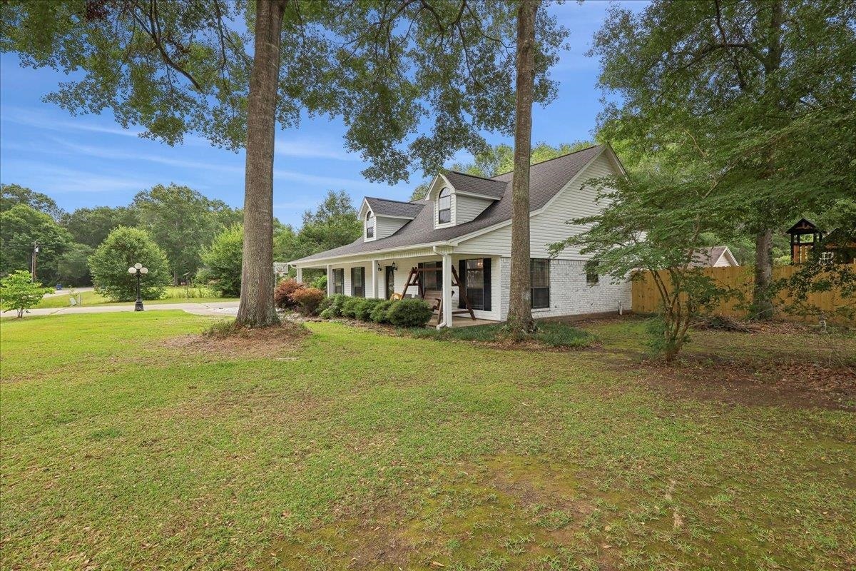 Property Photo: 504 County Road 763 N TX 77612