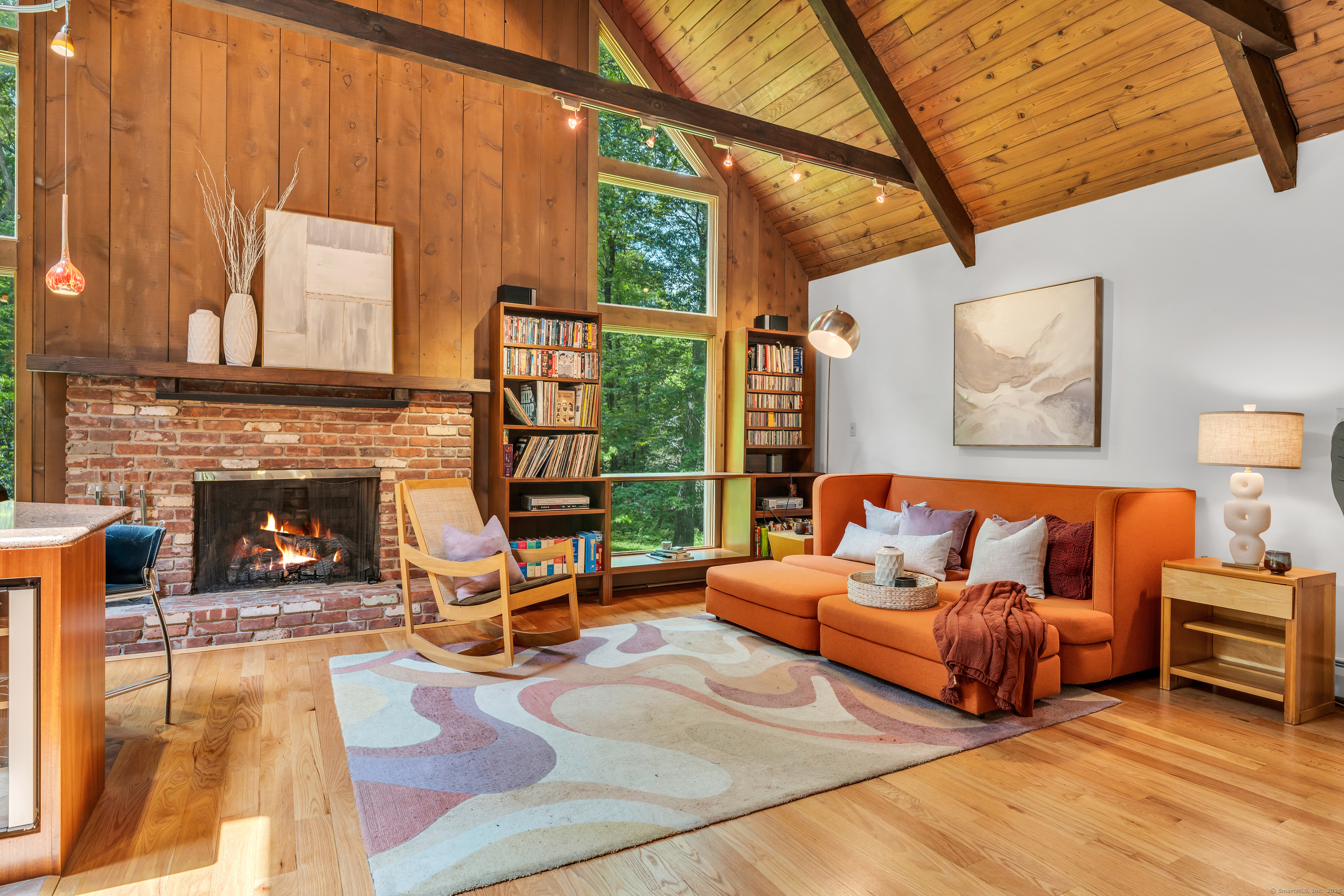 Property Photo: 522 Peddlers Road CT 06437